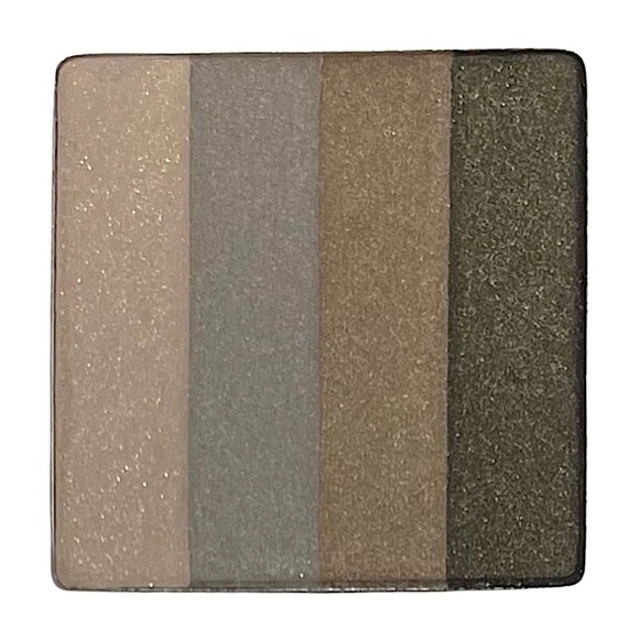 Victoria’s Secret Sultry Eyeshadow Quad - Picture 1 of 1
